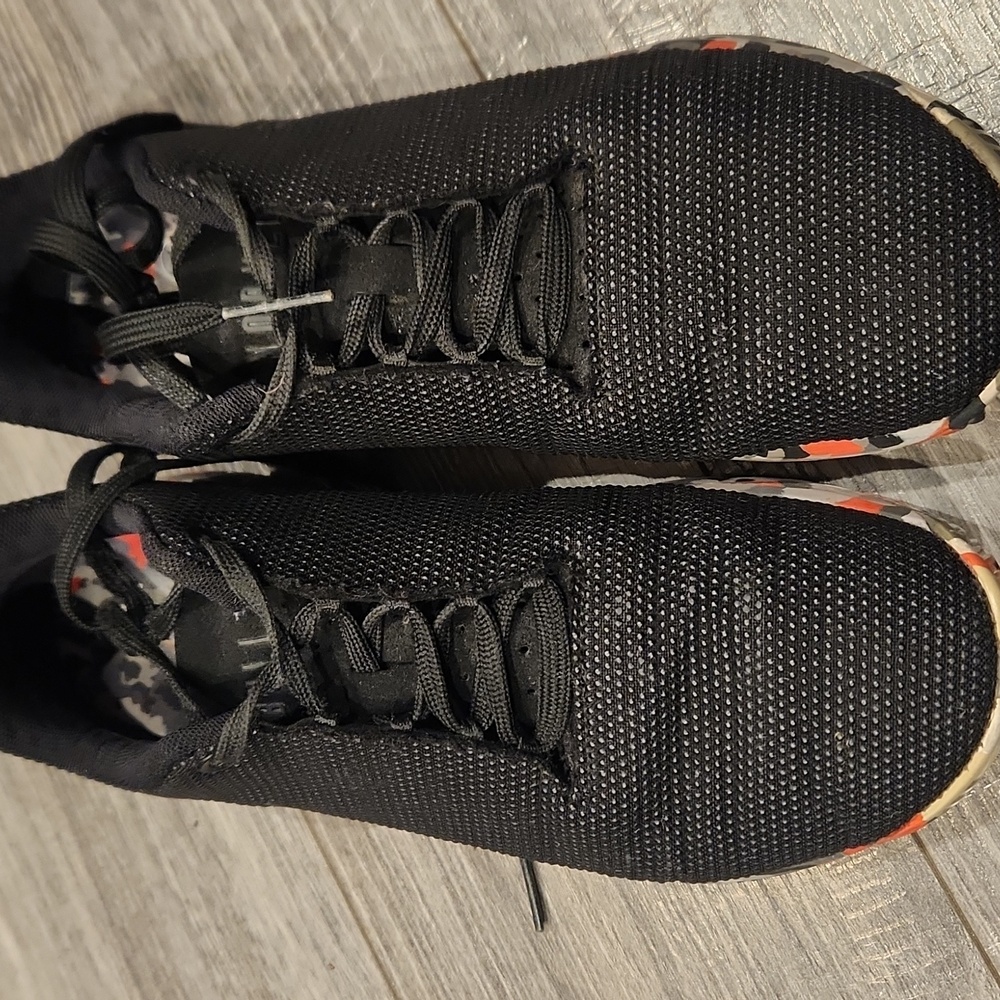 NOBULL Black Sneakers with Multicolor Camo Sole Women's Sz 10 - Picture 12 of 12